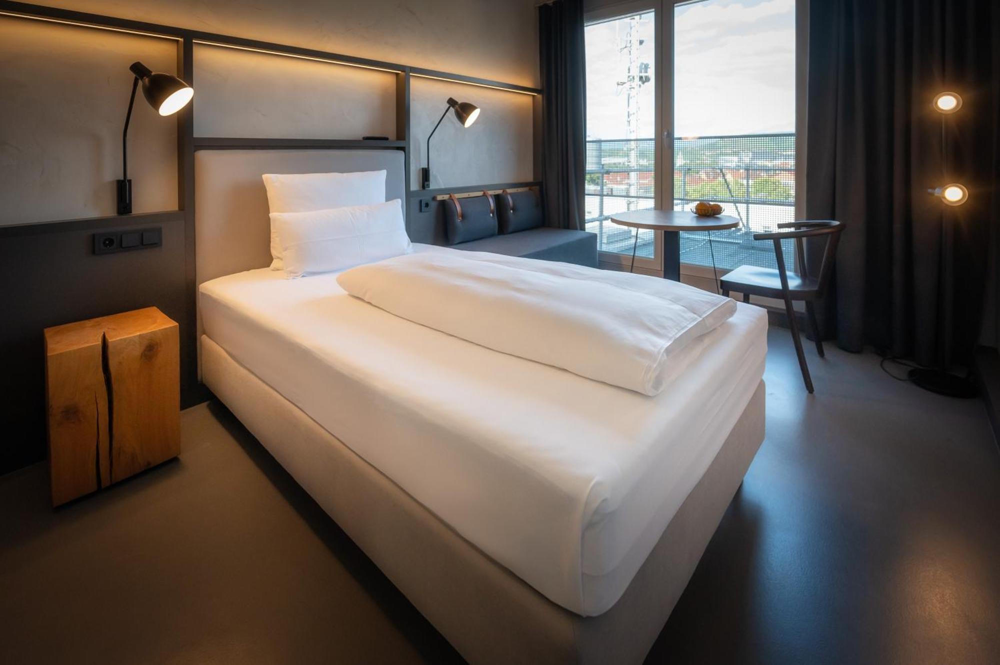 Cloud No7 Lofts Aparthotel Stuttgart Eksteriør bilde